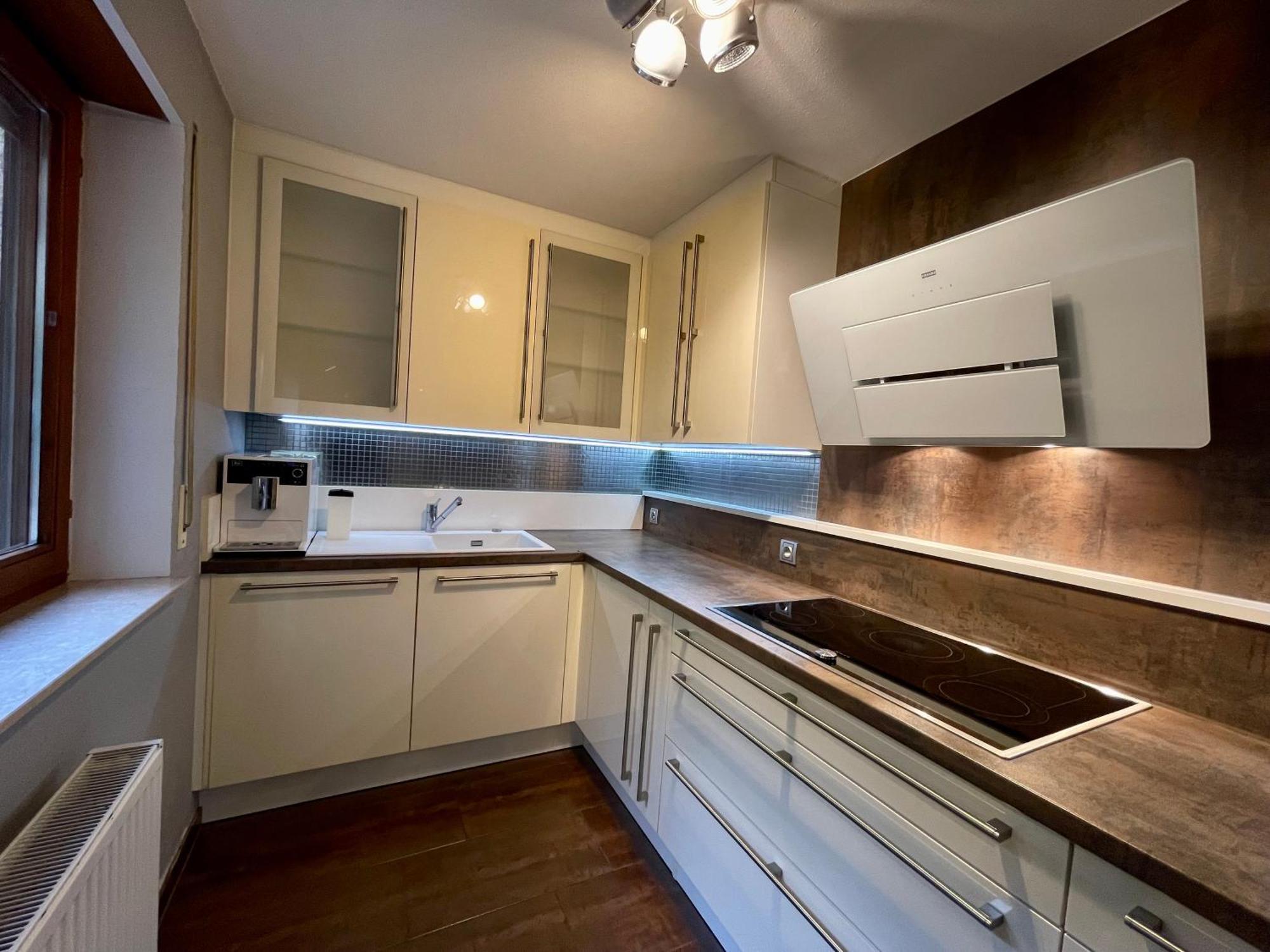 Wunderschoenes 2 Zentrum Goldstadt Apartment